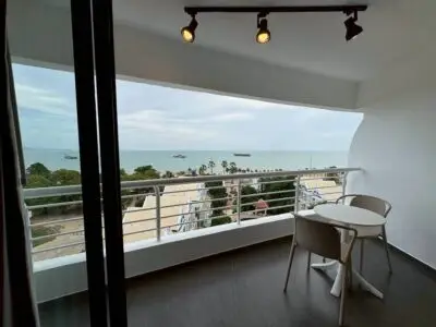 Metro Jomtien Condotel — Studio, 47 м², 8 эт.
