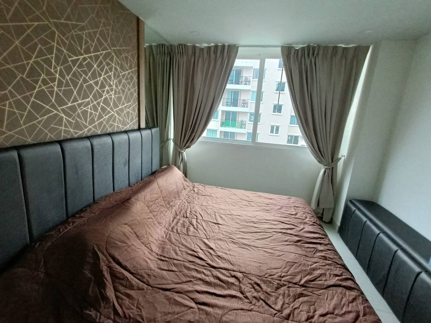 Amazon Condo — 1 bedroom, 36 м², 6 эт.