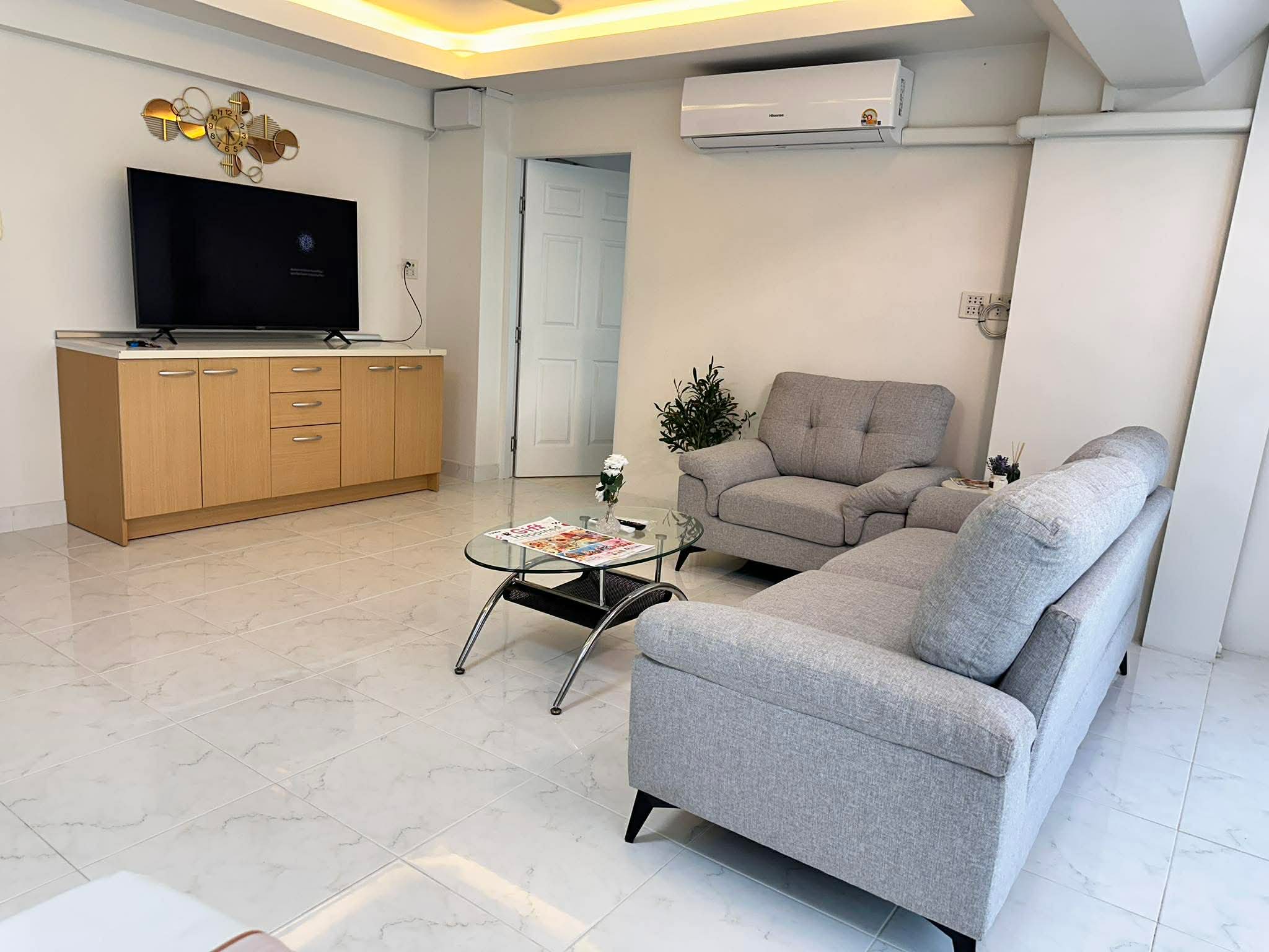 Sombat Condoview — 1 bedroom, 70 м², 5 эт.