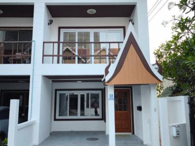 Townhouse/house — Townhouse, 2 эт.
