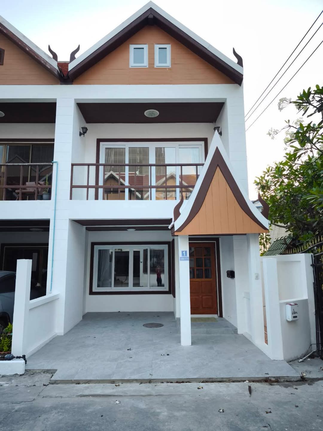 Townhouse/house — Townhouse, 2 эт.