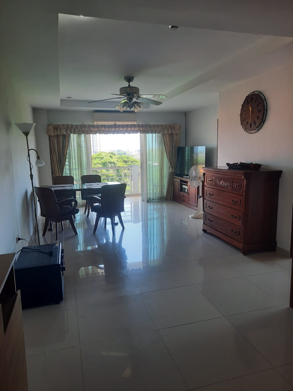 Beach Mountain Condo — 2 bedroom, 70 м², 7 эт.