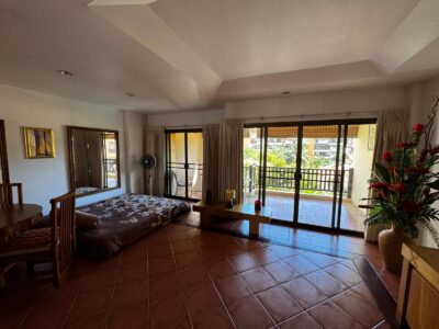 Chateau Dale Thabali Condo — Studio, 64 м², 4 эт.