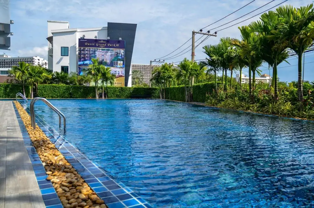 Dusit Grand View: вид из окон