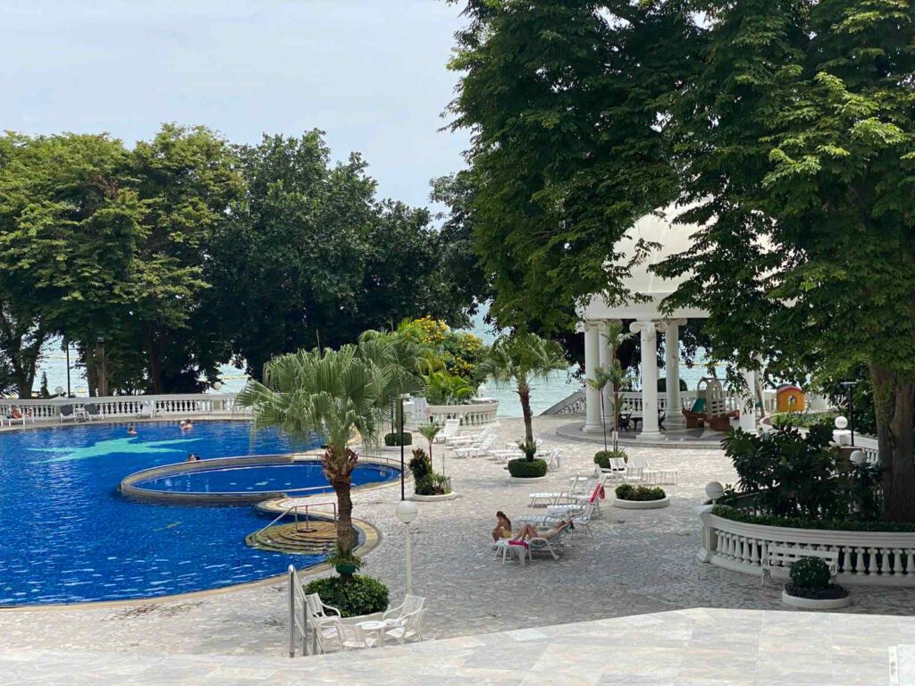 Sky Beach Residence - Wong Amat, Паттайя