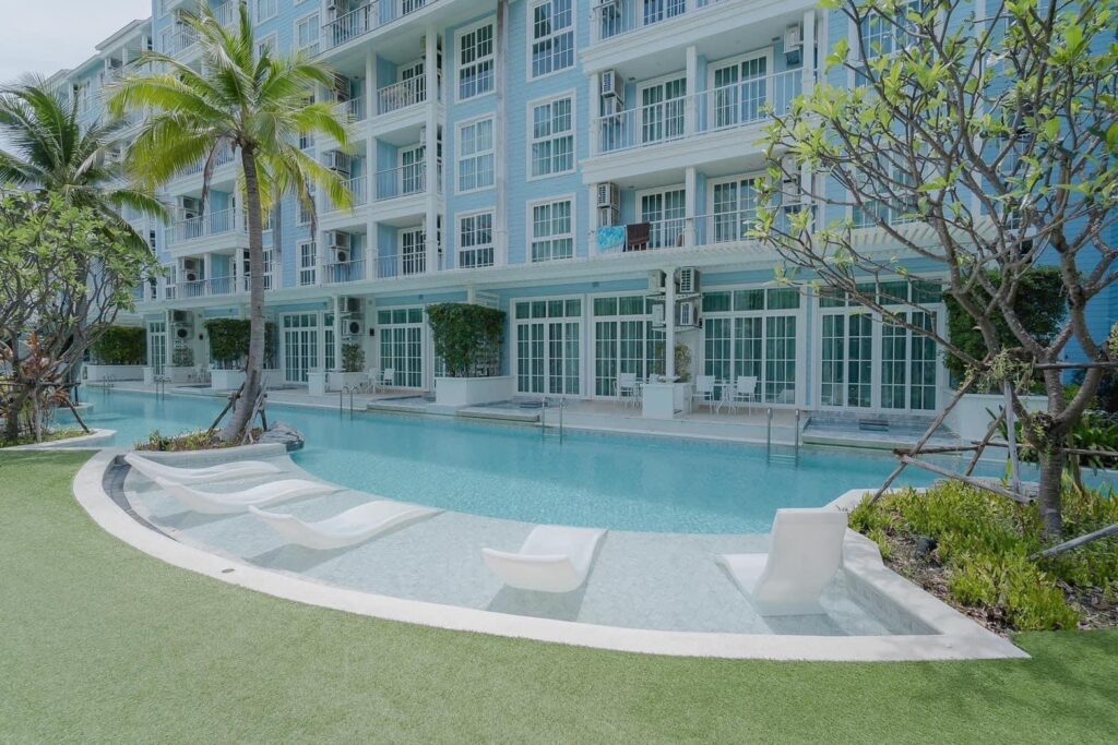 Grand Florida Beachfront - Na Jomtien, Паттайя