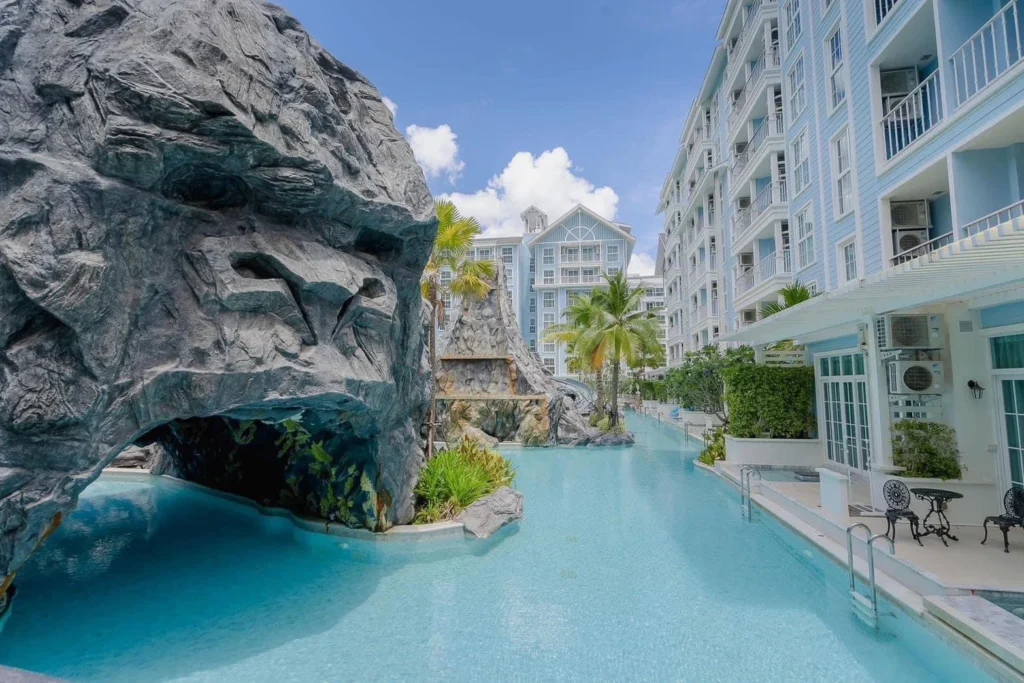 Grand Florida Beachfront - Na Jomtien, Паттайя