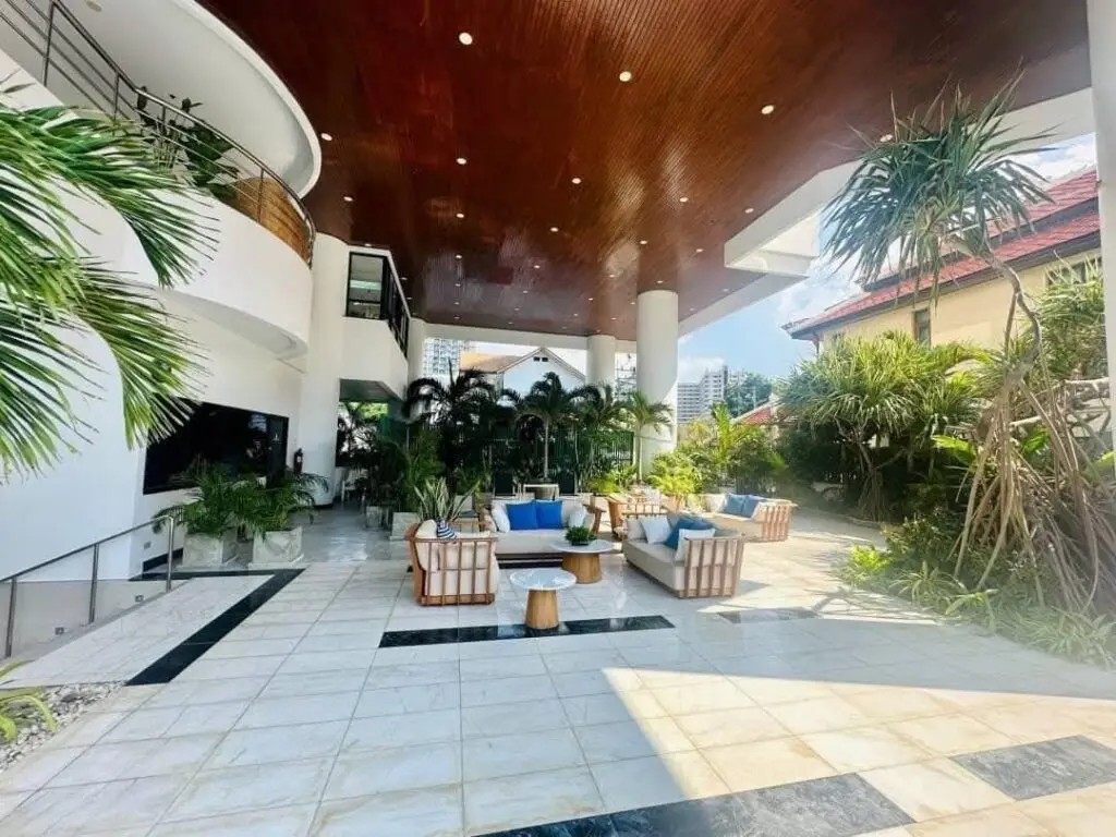 Baan Haad Uthong Condominium: территория и инфраструктура