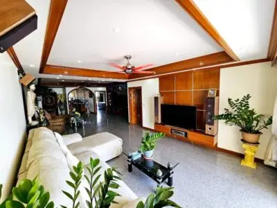 Jomtien Plaza condotel — 2 bedroom, 161 м², 6 эт.
