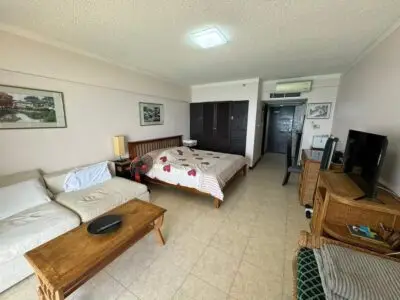 Metro Jomtien Condotel — Studio, 46 м², 25 эт.