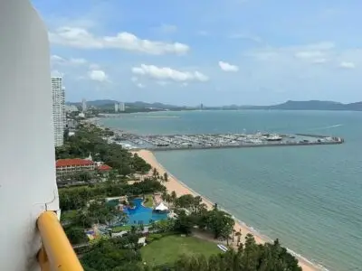 Sunshine Beach Condotel — Studio, 56 м², 26 эт.