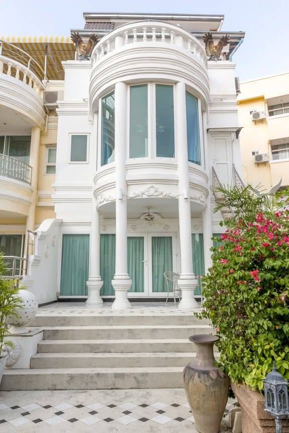 The Royal Belleview penthouse — townhouse, 3 эт.