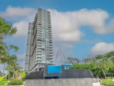 Delmare Bangsarey — Penthouse, 190 м², 31 эт.