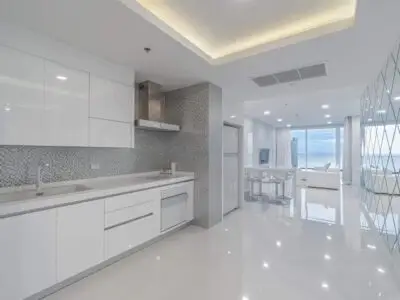 Delmare Bangsarey — Penthouse, 190 м², 31 эт.
