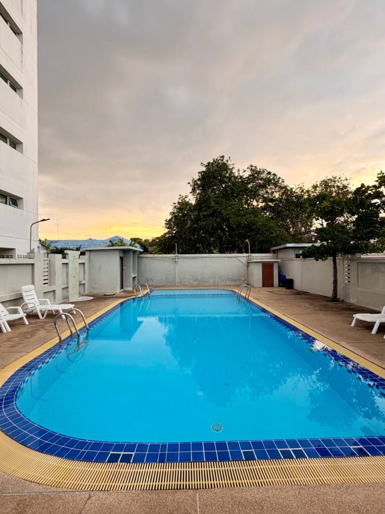 Life Vela Casa - Wong Amat, Паттайя