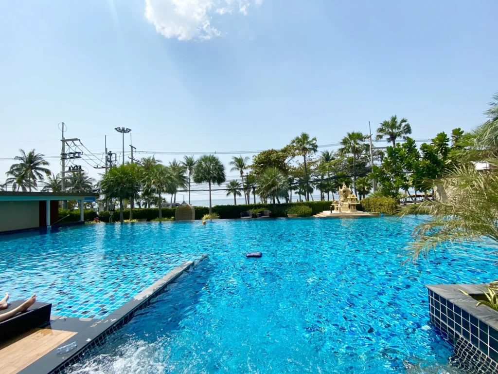 Cetus Beachfront Condominium - Jomtien, Паттайя