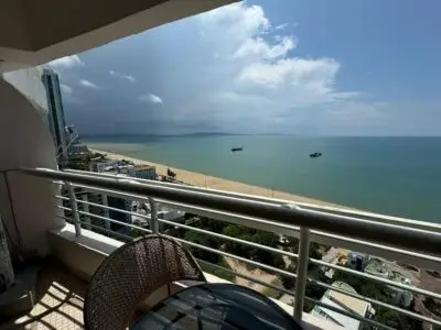 Metro Jomtien Condotel — Studio, 46 м², 25 эт.