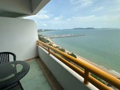 Sunshine Beach Condotel — Studio, 56 м², 26 эт.