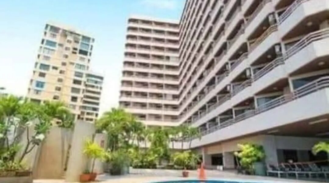 Kieng Talay Condotel - Pratamnak, Паттайя