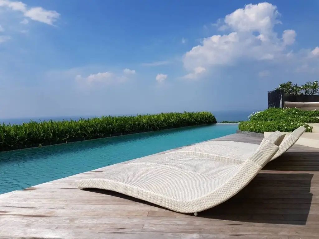 Baan Plai Haad Condo: лобби