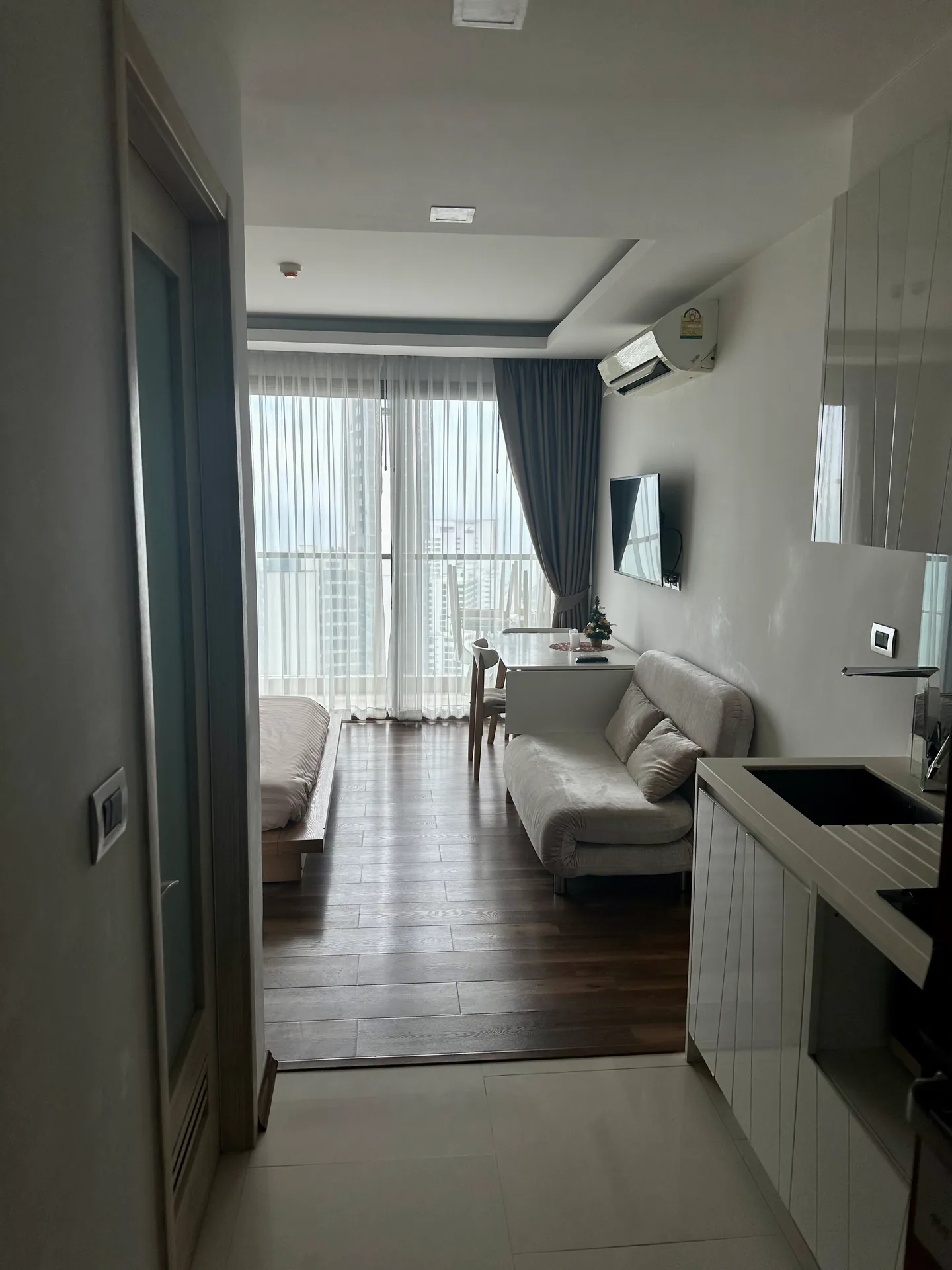Peak Towers — Студия, 32 м², 28 эт. 1