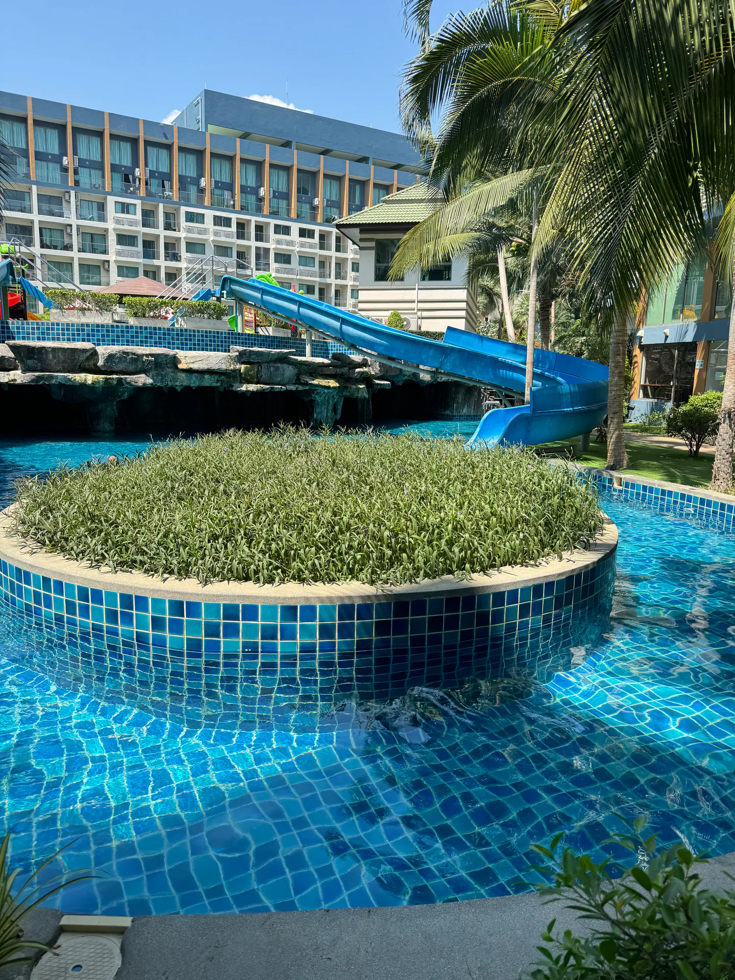 Laguna Beach Resort 2 — 1 спальня, 37 м², 4 эт. 1
