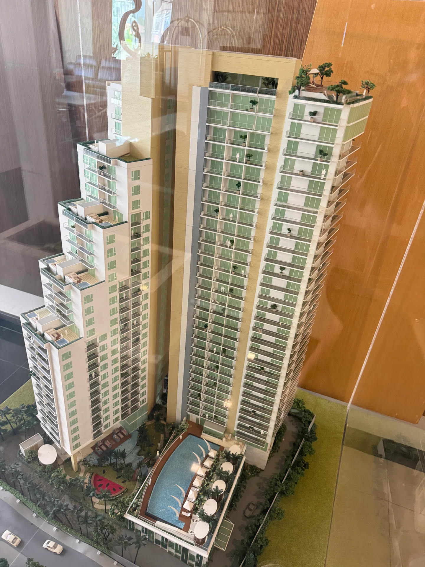 Peak Towers — 1 спальня, 43 м², 28 эт. 1