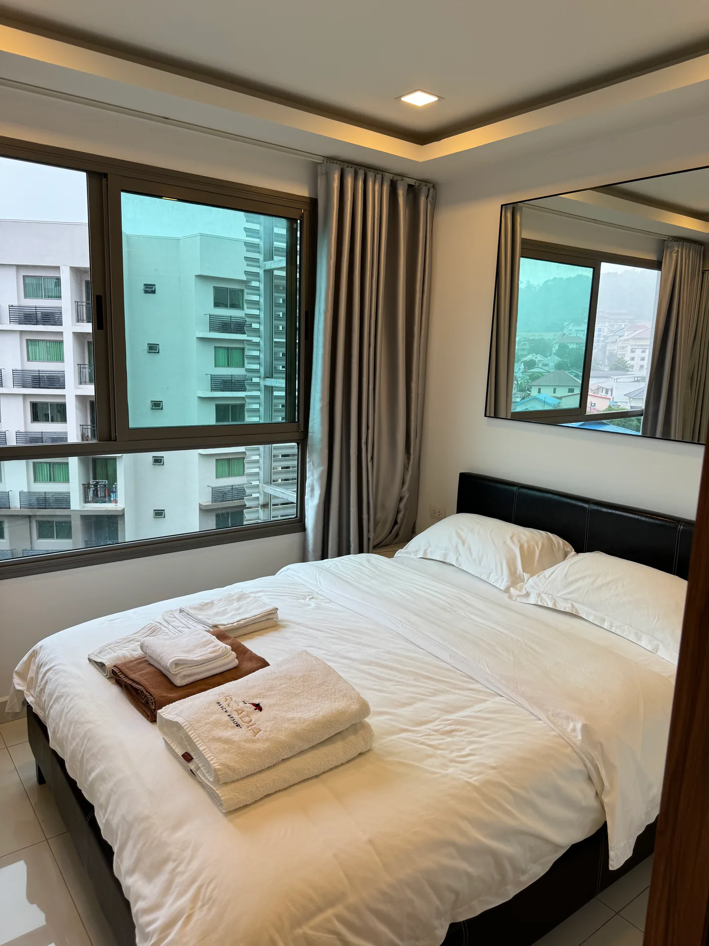 Arcadia Beach Resort — 1 спальня, 25.8 м², 7 эт. 1