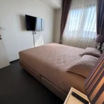 Property thumbnail 9