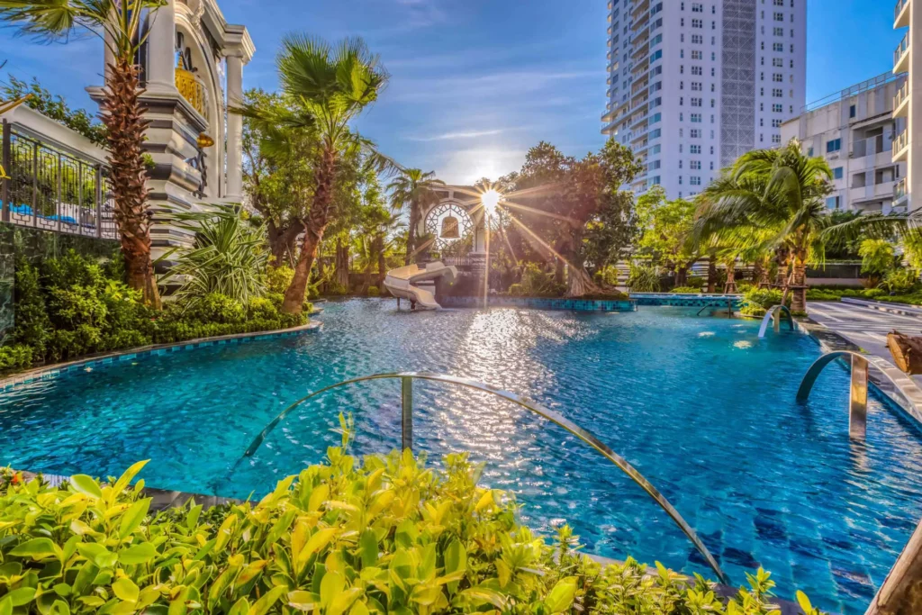 The Riviera Monaco: вид из окон
