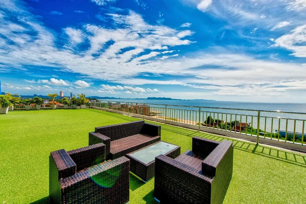 Nam Talay - Na Jomtien, Паттайя