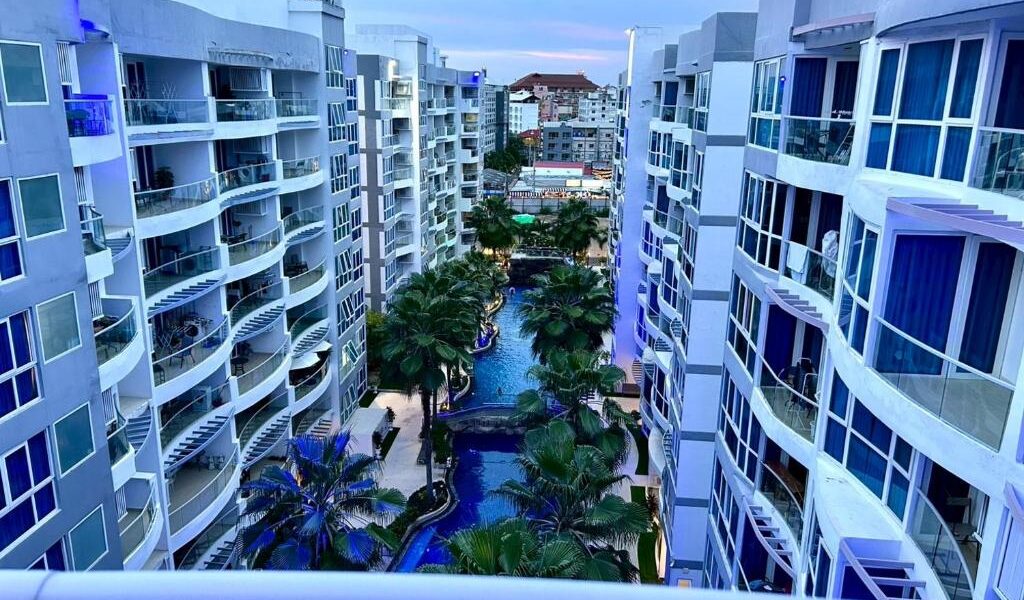 Grand Avenue - Central Pattaya, Паттайя