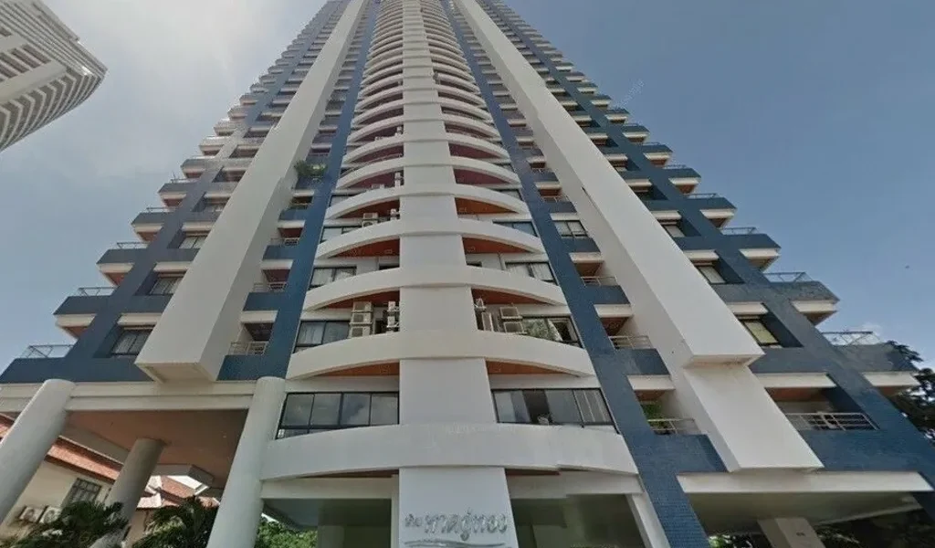 Baan Haad Uthong Condominium - Pratamnak, Паттайя