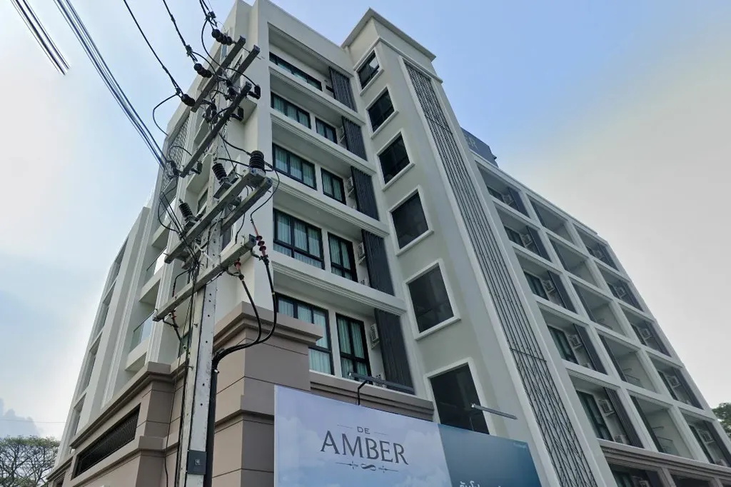 De Amber Condominium: фасад комплекса