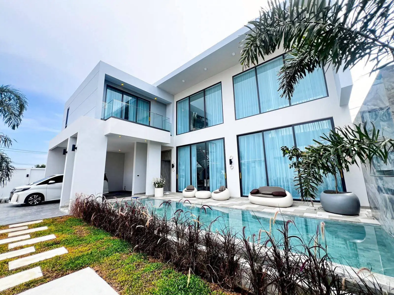 Layan Bangsare Beach — Villa, 333 м², 2 эт.