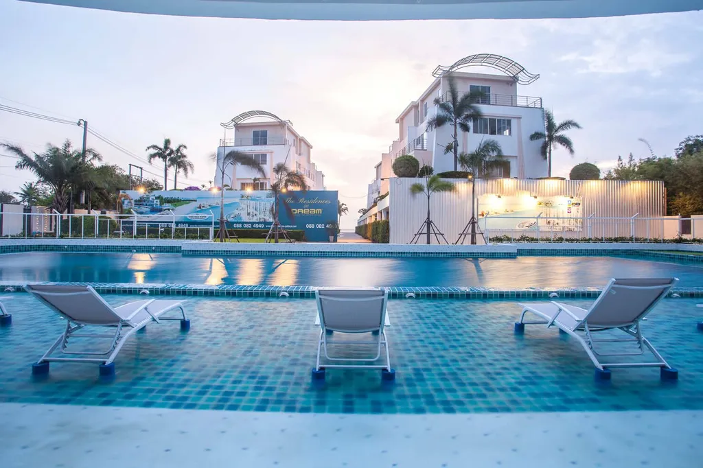 LA Royal Beach - Na Jomtien, Паттайя