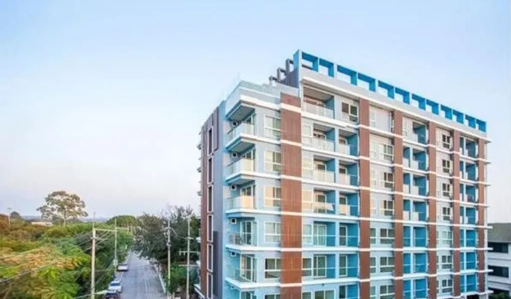 Long beach condo
