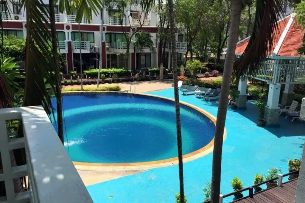 Metro Jomtien Condotel - Jomtien, Паттайя