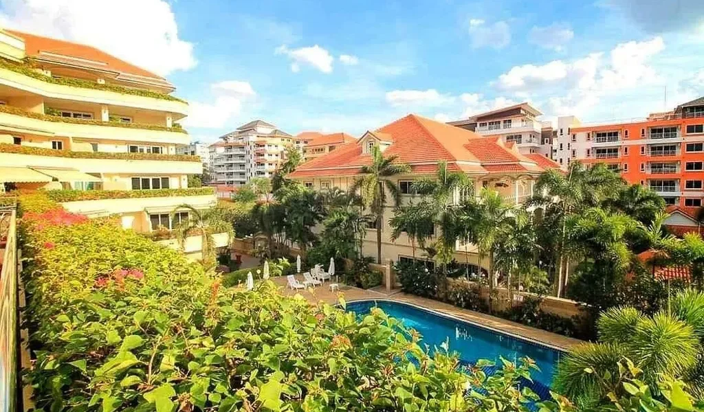Nordic Park hill - Pratamnak, Паттайя