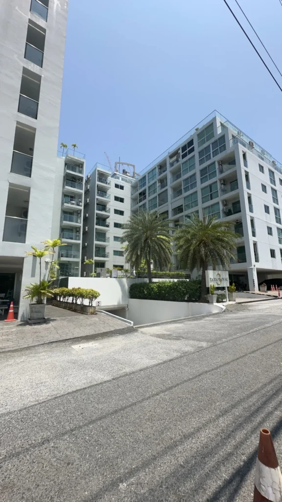 Park Royal 3 — Pratamnak