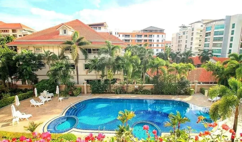 Nordic Park hill - Pratamnak, Паттайя