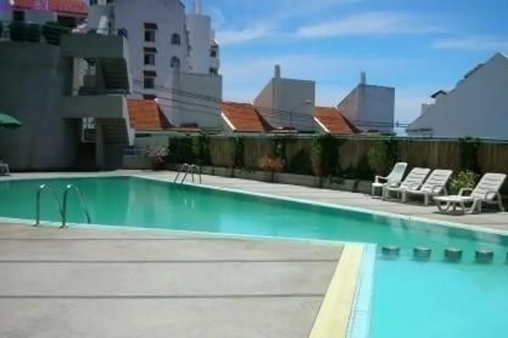 The Peak Condo - Pratamnak, Паттайя