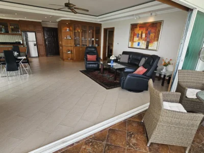 Квартира с 2 спальнями 141 м² в View Talay 7 Pattaya — вид на море