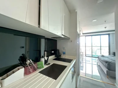 Студия 31 м² в The Peak Towers Pratumnak — вид на море