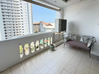 Jomtien Complex Condotel — студия 67 м² с видом на море