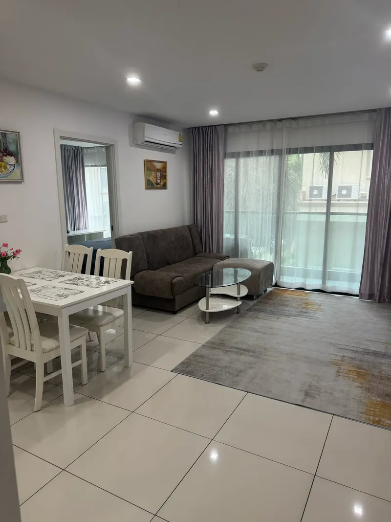 Siam Oriental Plaza — 2 спальни, 63 м²