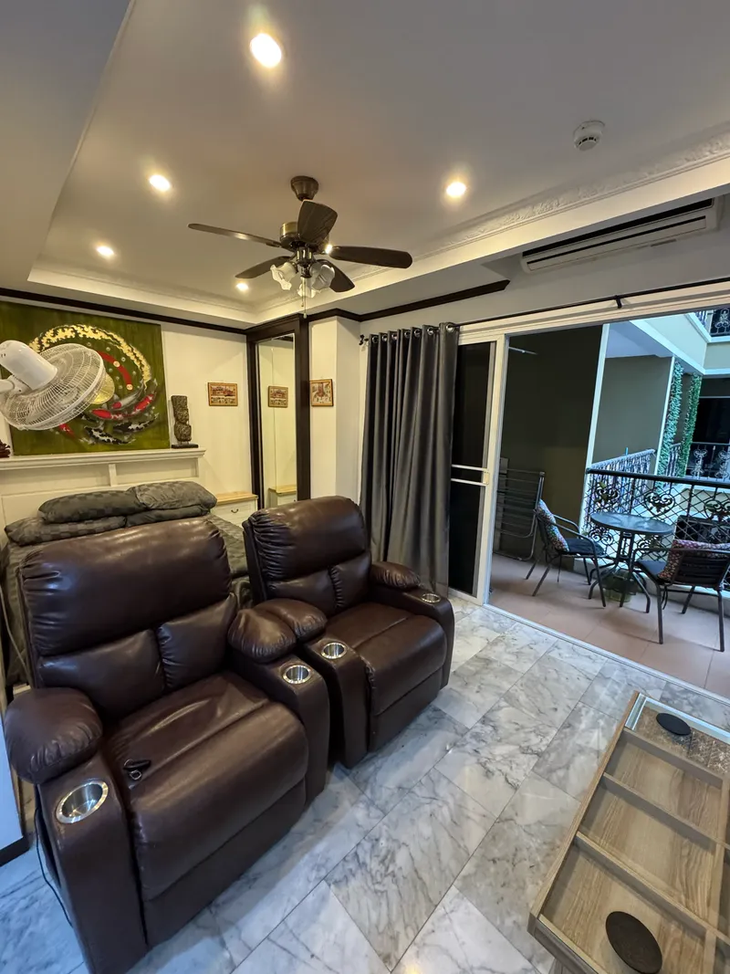 Siam Oriental Twins — Студия, 30 м²