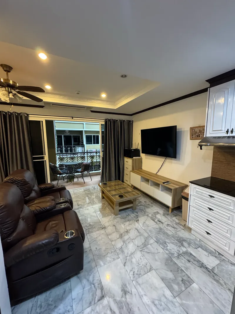 Siam Oriental Twins — Студия, 30 м²